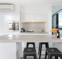 Modern Apartment in the heart of St Kilda - Accommodation Brisbane