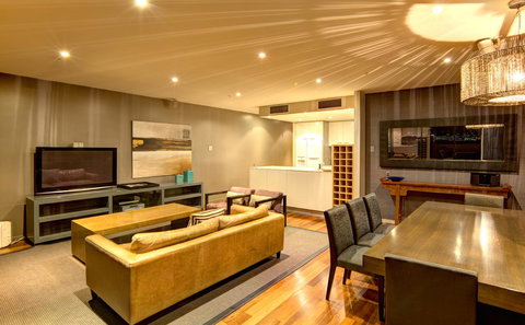 ACD Apartments - Accommodation Brisbane 0