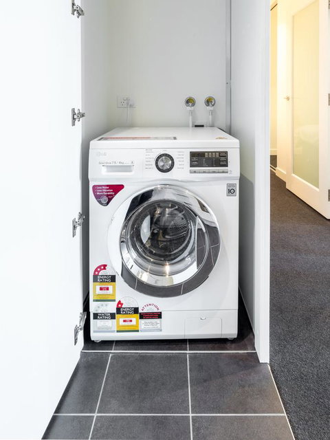 Melstay On Eporo Tower - Accommodation Brisbane 7