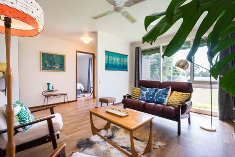 Uptown Frankston - Accommodation Brisbane 0