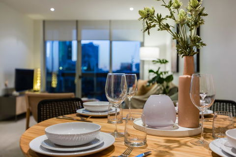Auguste, Melbourne CBD Private Accommodation With Parking - Accommodation Brisbane 12