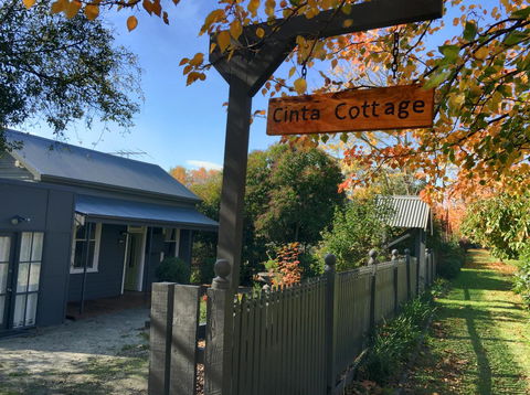 Cinta Cottage - Accommodation Brisbane 0