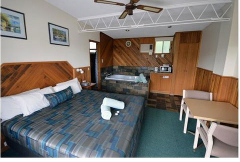 Pelicans Motel San Remo - Accommodation Brisbane 11