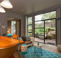 The Love Shack - romantic bungalow - Accommodation Brisbane