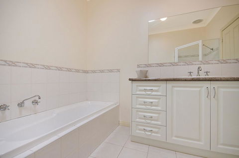 Sea Shells On Banyan Apartment - Accommodation Brisbane 12