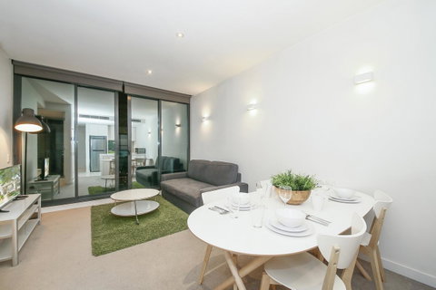 COZY 2BR Suites, FEDERATION SQUARE + FREE Parking - Accommodation Brisbane 4