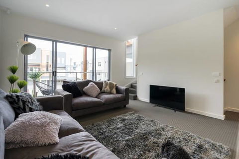 Marina Beach - Accommodation Brisbane 4