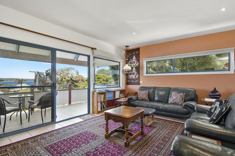Black Dolphin Beach Penthouse - Accommodation Brisbane 0