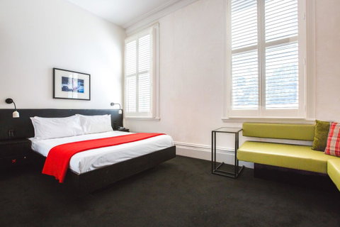 Middle Park Hotel - Accommodation Brisbane 0