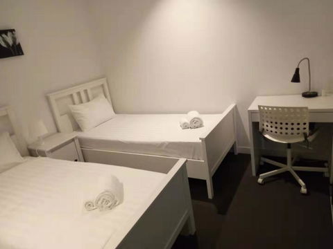 AH Accommodation@ Spencer - Accommodation Brisbane 2