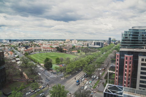 Mantra St Kilda Road - Accommodation Brisbane 3