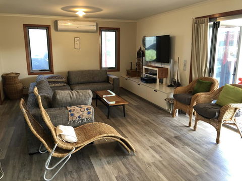 Beautiful, Cosy And Quiet - Accommodation Brisbane 3
