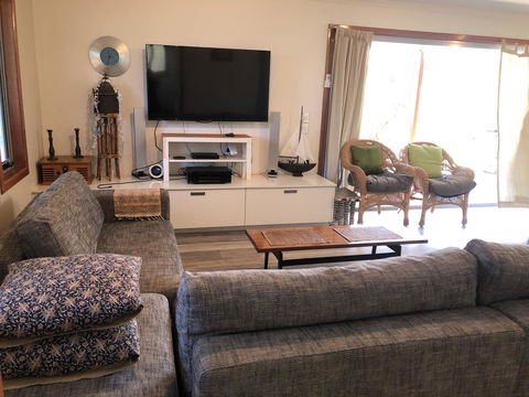 Beautiful, Cosy And Quiet - Accommodation Brisbane 2