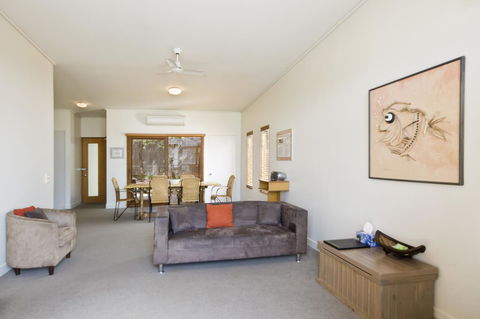Lornebeach Apartments - Accommodation Brisbane 32