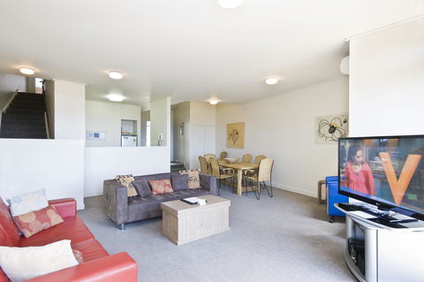 Lornebeach Apartments - Accommodation Brisbane 5