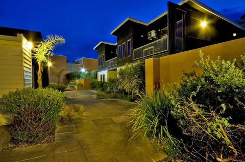Lornebeach Apartments - Accommodation Brisbane 6
