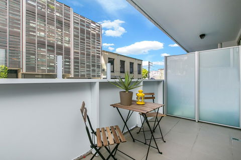 Complete Host The River Apartments - Accommodation Brisbane 4