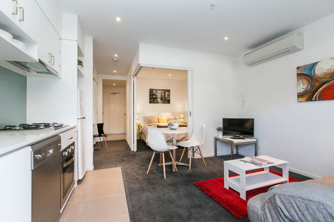 Complete Host The River Apartments - Accommodation Brisbane 1