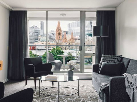 Quay West Suites Melbourne - Accommodation Brisbane 1
