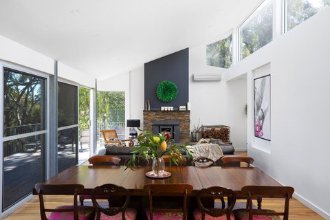 The Bird House - Accommodation Brisbane 2