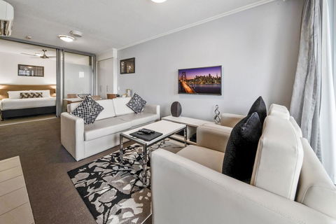 The Capitol Apartments - Accommodation Brisbane 3