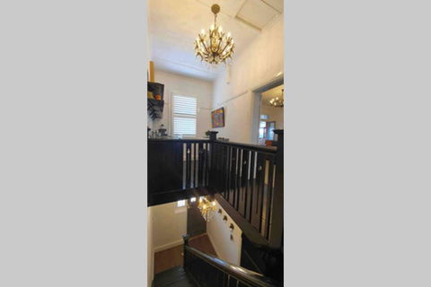 The Dewhurst - Sophisticated Entire CBD Apartment - Accommodation Brisbane 2