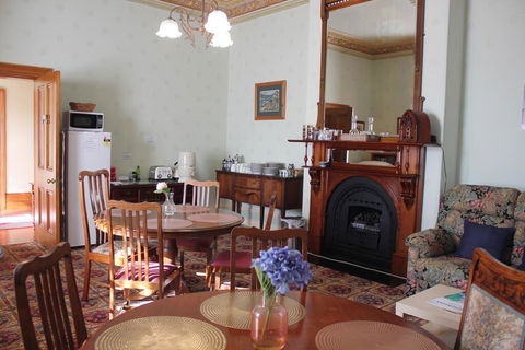 The Dragonfly North West - Accommodation Brisbane 3