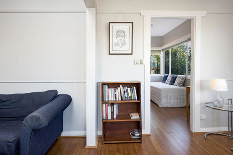 The Entrance North Lakeside Cottage - Accommodation Brisbane 3