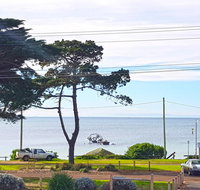 The Esplanade Holiday Home - Accommodation Brisbane