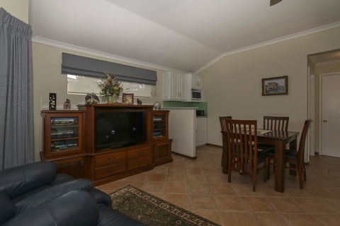The Good Life B&B - Accommodation Brisbane 3