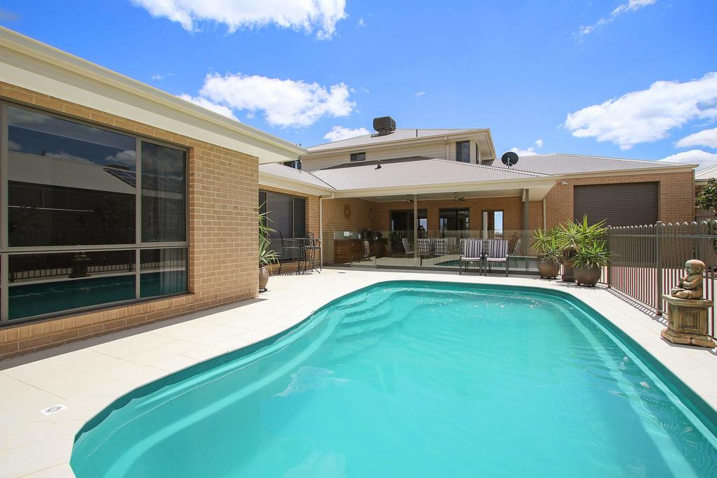 Yarrawonga VIC Accommodation Brisbane