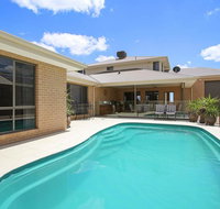 The Grand Holiday House - Accommodation Brisbane