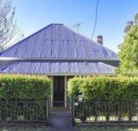 The Grey House - Accommodation Brisbane
