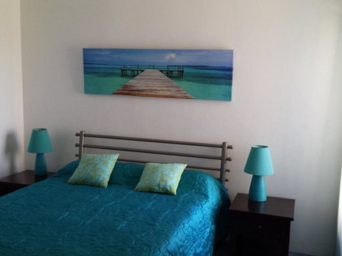 The Headlands 10 - 2 BDRM Apt Across From Alex Beach - Accommodation Brisbane 3