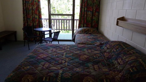 The Islands Inn Motel - Accommodation Brisbane 3