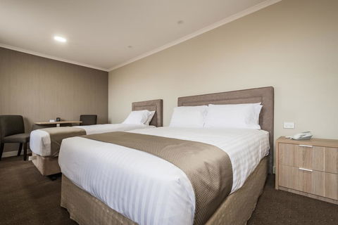 The Lighthouse Hotel - Accommodation Brisbane 3