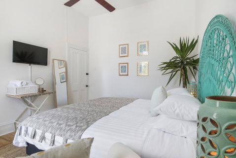The Local Hotel - Accommodation Brisbane 3