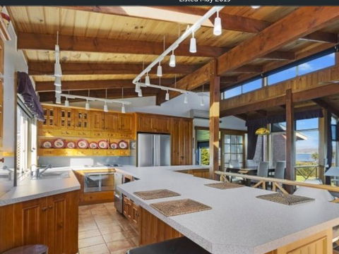 The Lodge - Accommodation Brisbane 0