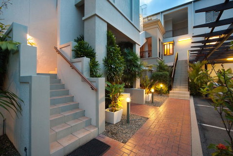 The Mediterranean Port Douglas - Accommodation Brisbane 2