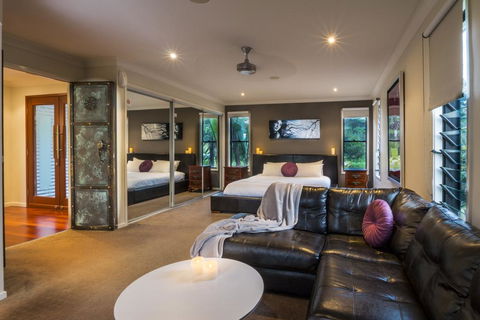 The Mountain View Retreat - Accommodation Brisbane 1