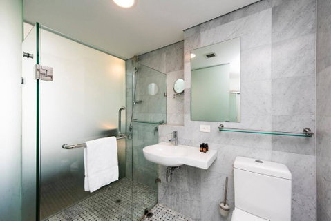 The Nest - Cosy Space On Newcastle Street With Roof Terrace - Accommodation Brisbane 3