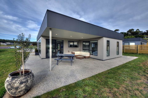The Pines 1 - Accommodation Brisbane 2