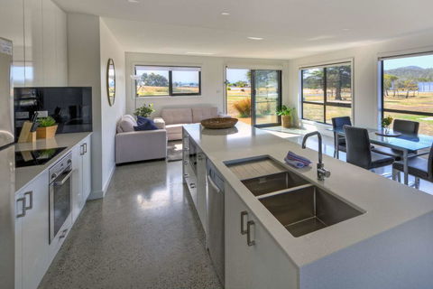 The Pines 2 - Accommodation Brisbane 0