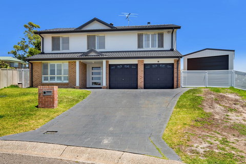 The Porthole, 4 - Accommodation Brisbane 2