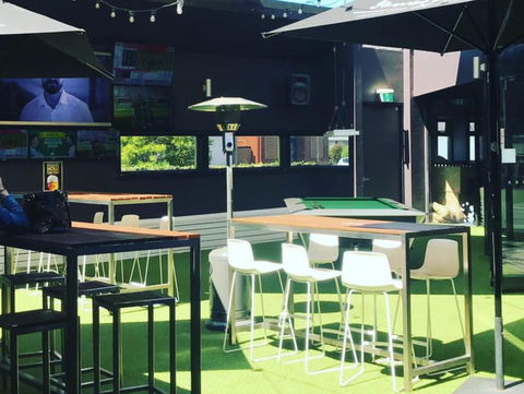 The Premier Hotel Broadmeadow - Accommodation Brisbane 3