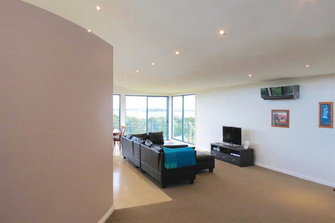 The Wave Oasis SC B&B - Accommodation Brisbane 3