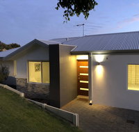 Three Bedroom Two Bathroom Family Home - Accommodation Brisbane