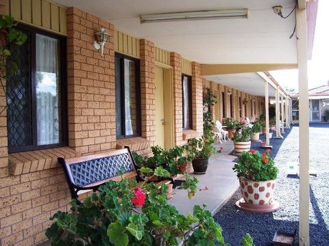 Three Ways Motel - Accommodation Brisbane 0