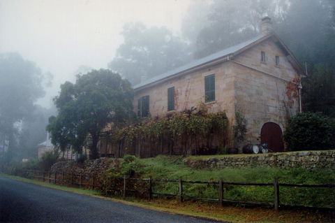 Tizzana Winery Bed And Breakfast - Accommodation Brisbane 0