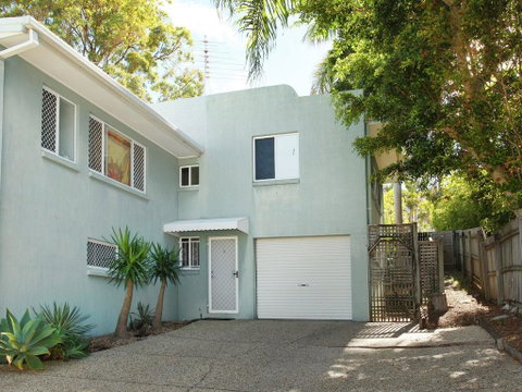 Toorumbee 4/38 - 3 BDRM Pet Friendly,  Townhouse - Accommodation Brisbane 2